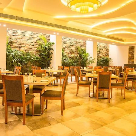 Hotel Vivera Grande Dindigul Esterno foto