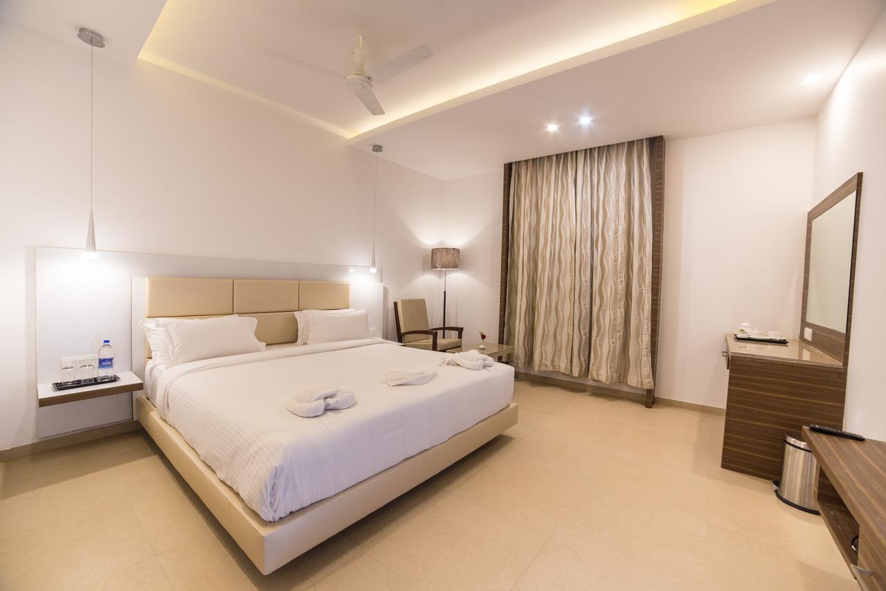 Hotel Vivera Grande Dindigul Esterno foto
